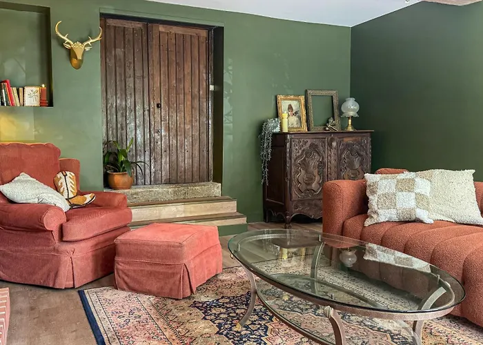 La Maison De Cecile * Cahan